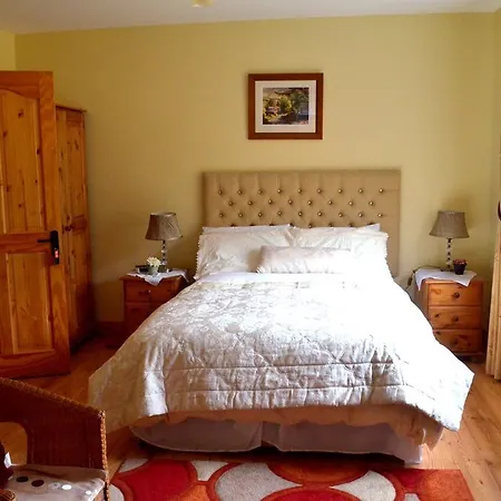 Tullybryan House 4*