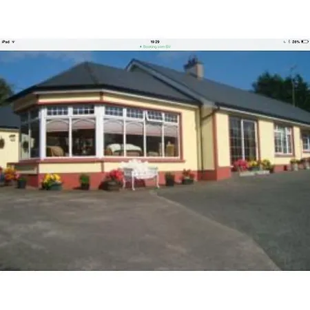 Bed & Breakfast Tullybryan House 4*